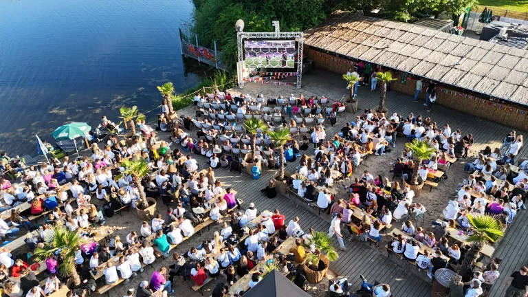Public Viewing zurück in der Strandbar Public Viewing an der Strandbar in Gießen