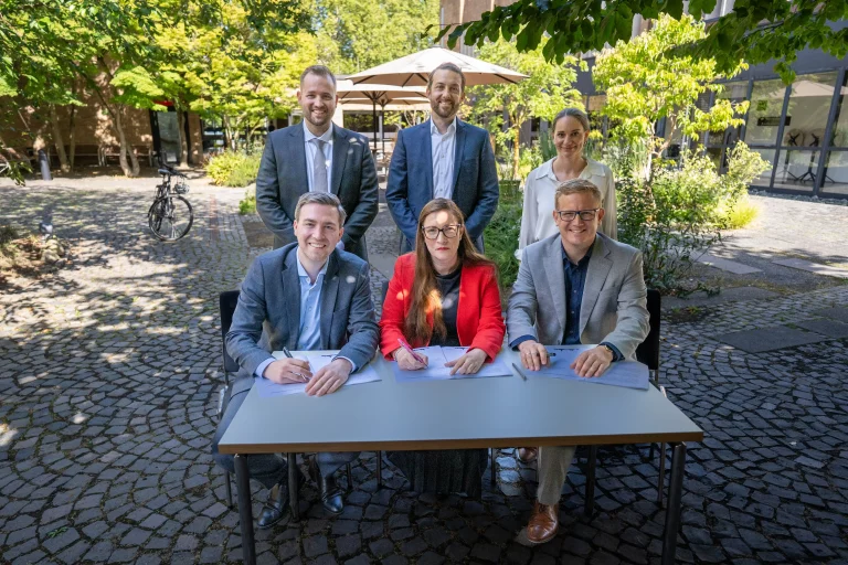Koalitionsvertrag der Stadtregierung Gießen ist unterschrieben stadtregierung giessen
