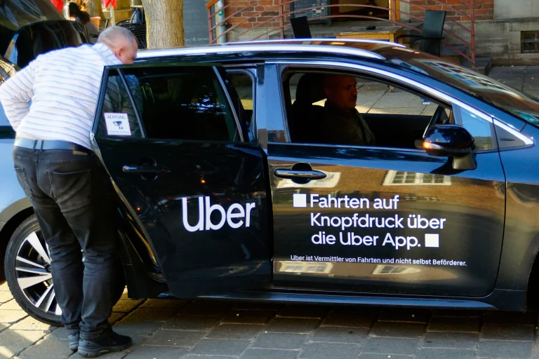 Uber jetzt auch in Gießen: Gefahr für heimische Taxibetriebe? uber gießen