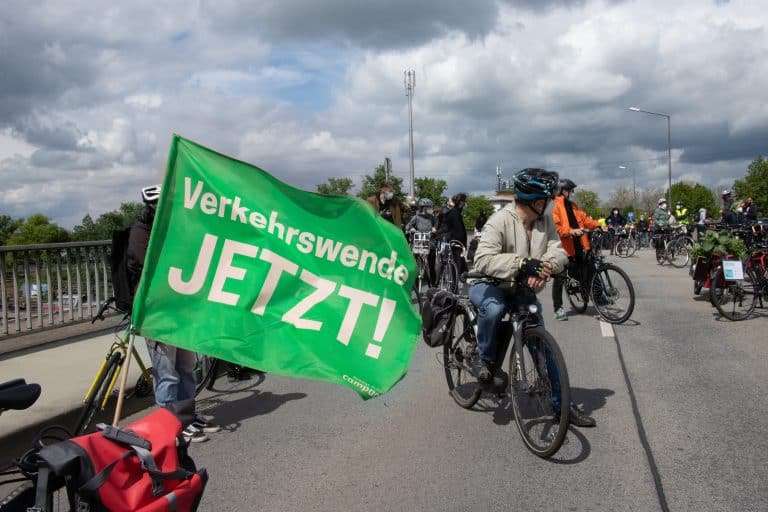 Verkehr-demo-giessen