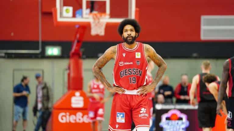 JobStairs Giessen 46ers stehen kurz vor Playoff-Einzug 46ers-playoffs