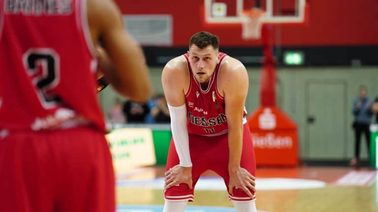 Stefan Fundic zur Vertragsverlängerung: ,,Ich freue mich riesig darauf, auch in der nächsten Saison in Gießen zu spielen".