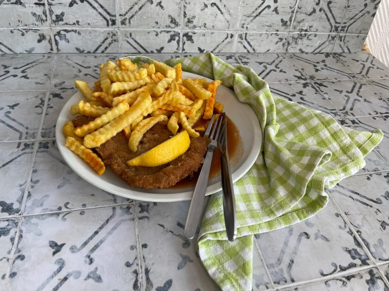 Auf vielfachen Kundenwunsch wird ab dem 29. September 2025 jeden Mittwoch der „Schnitzelabend“ in der Mensa OBS angeboten.