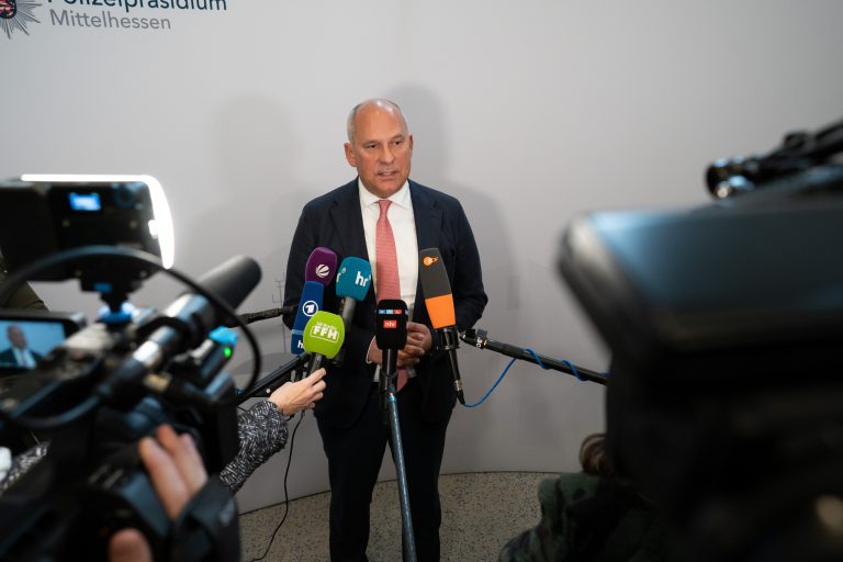 Polizei stellt Einsatzkonzept zur AfD-Jugendgründung in Gießen vor afd-demo giessen