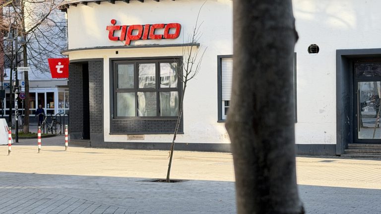 Gießen: Sind 45.000 Euro für zwei Bäume noch zumutbar? bäume-lindenplatz